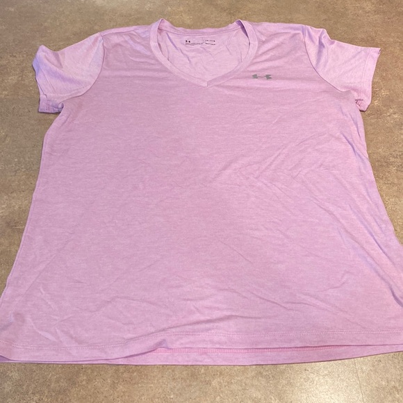Under Armour Tops - Womens Under Armour shirt size large